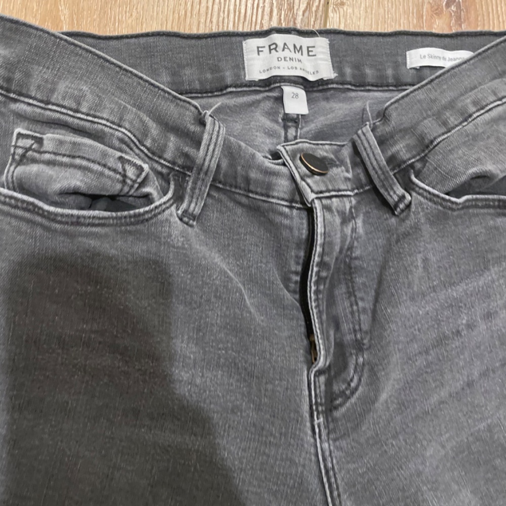 Jeans - Picture 2 of 5